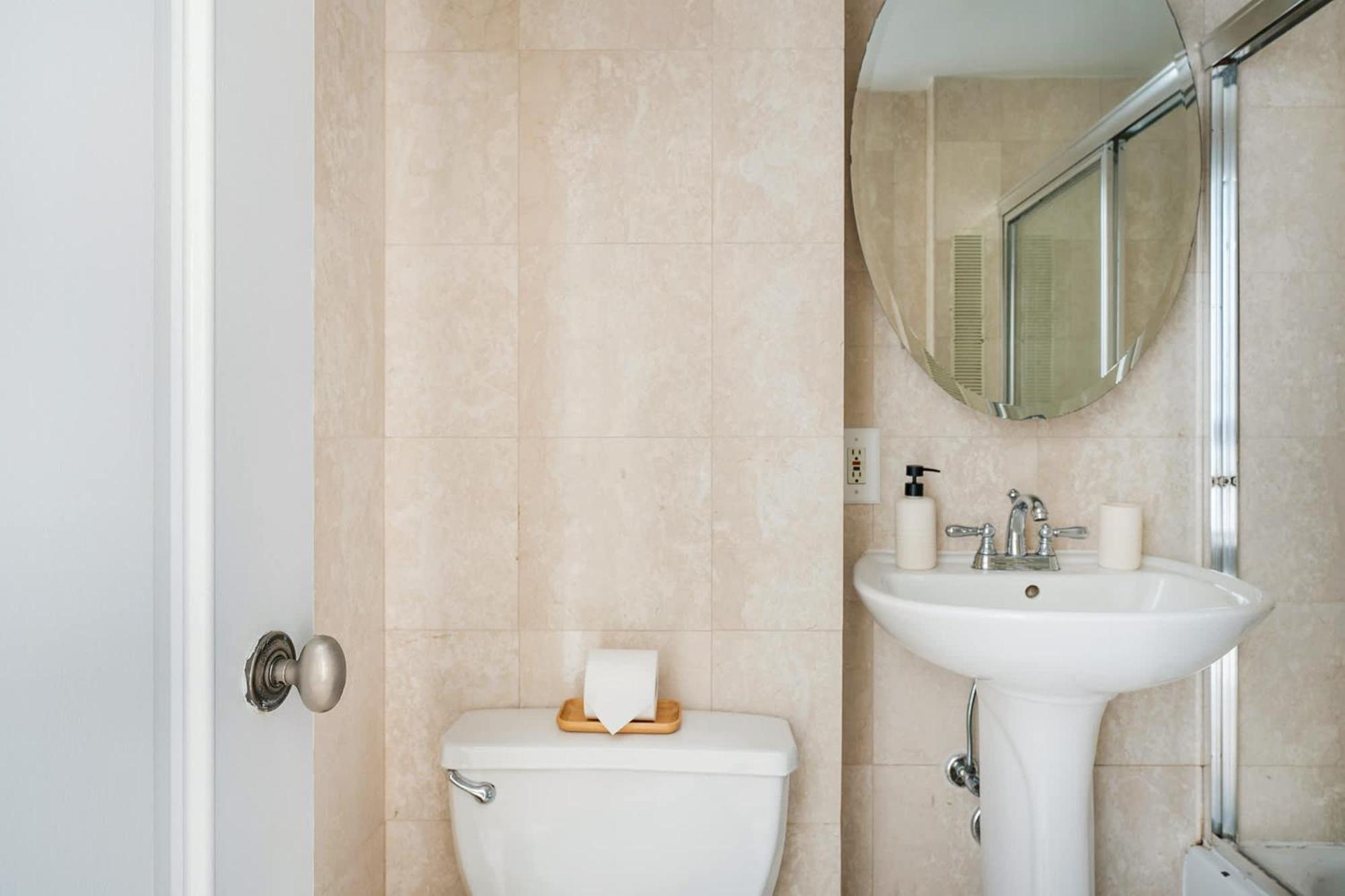 73-608 New 1br 1bth Uws Doorman Gym Appartement
