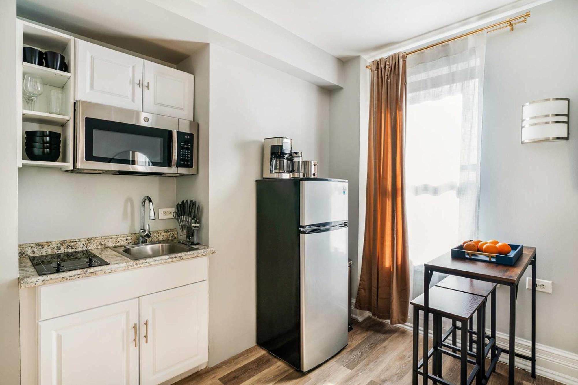 Appartement 73-608 New 1br 1bth Uws Doorman Gym *