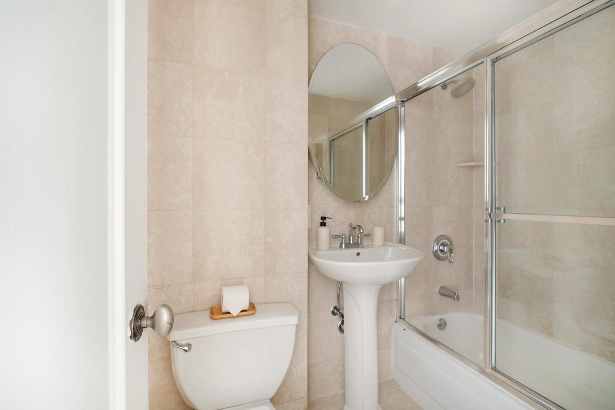 Appartement 73-608 New 1br 1bth Uws Doorman Gym New York
