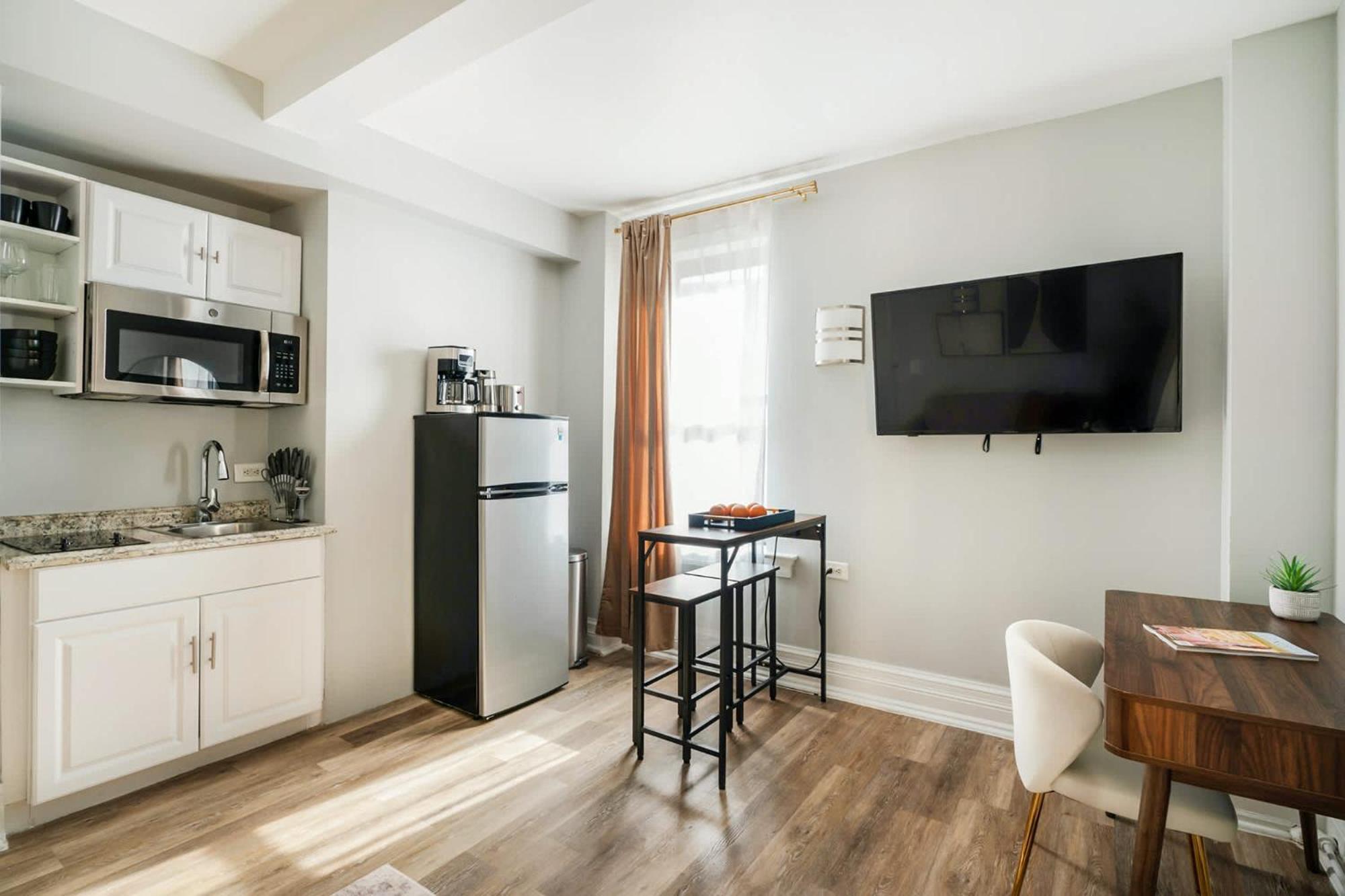 73-608 New 1br 1bth Uws Doorman Gym Appartement *